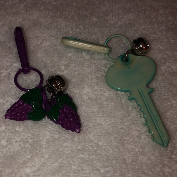 Vintage Bell Clip Charms - Picture 2 of 7